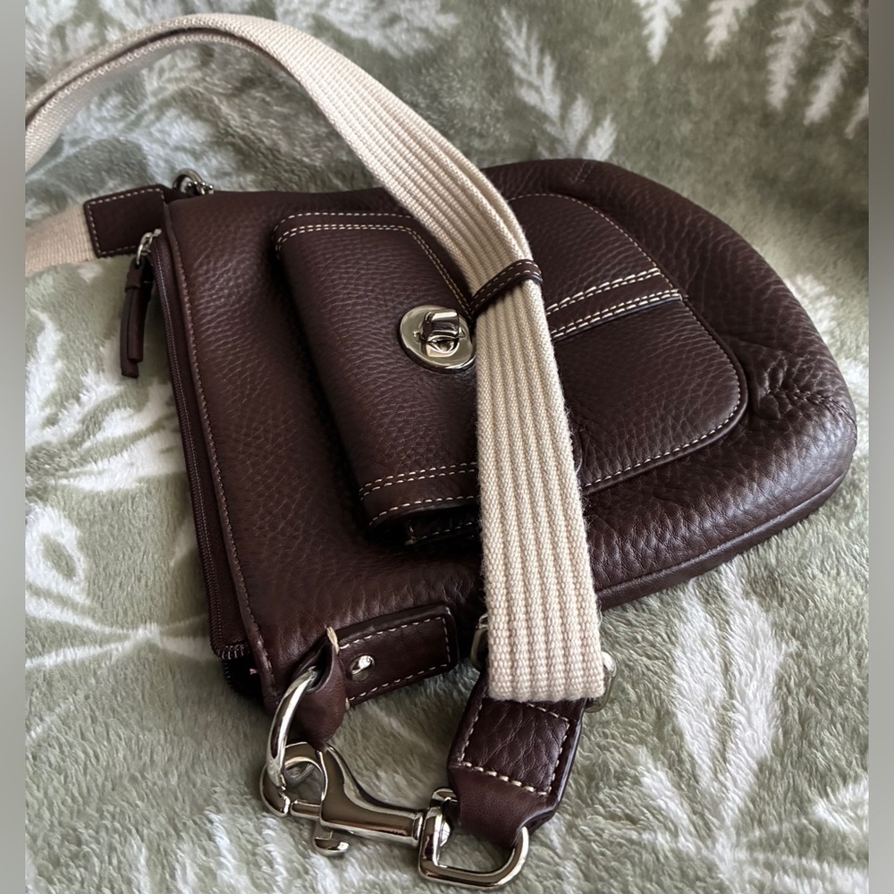 COACH Bag,Coach Pebbled Leather Crossbody Bag in Dark Brown with Silver Hardware - Picture 6 of 14